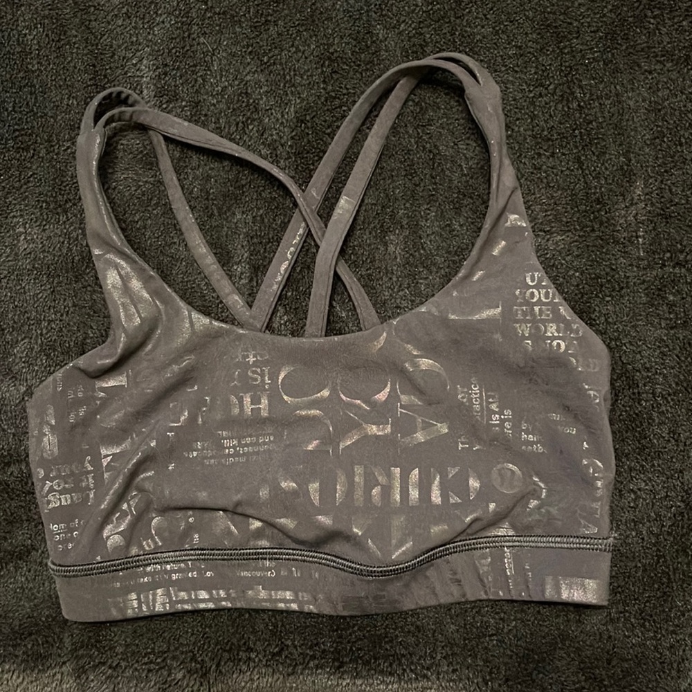 NEVER WORN lululemon Energy Bra Manifesto foil size 6